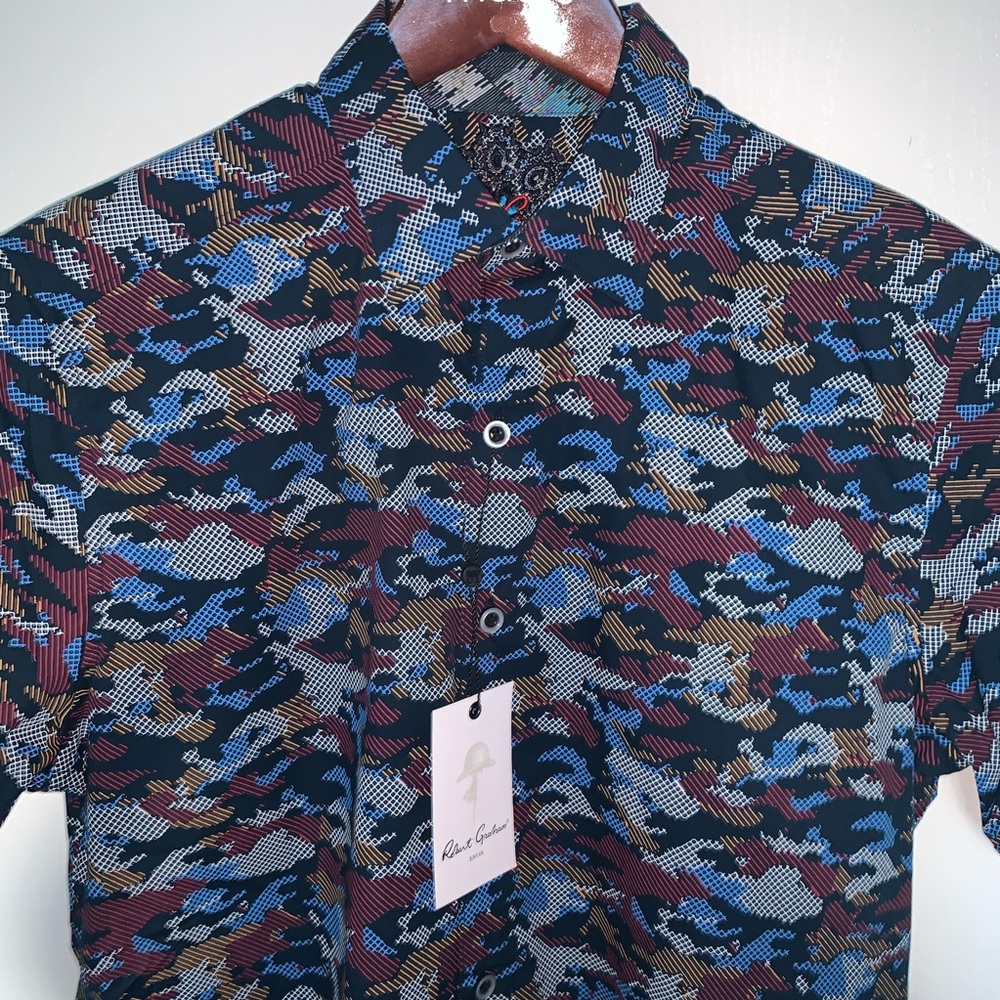 Robert Graham BARBERRY Shirt Camo Print Size S NWT